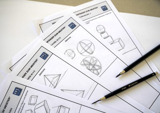 Zeichne die Grundlagen