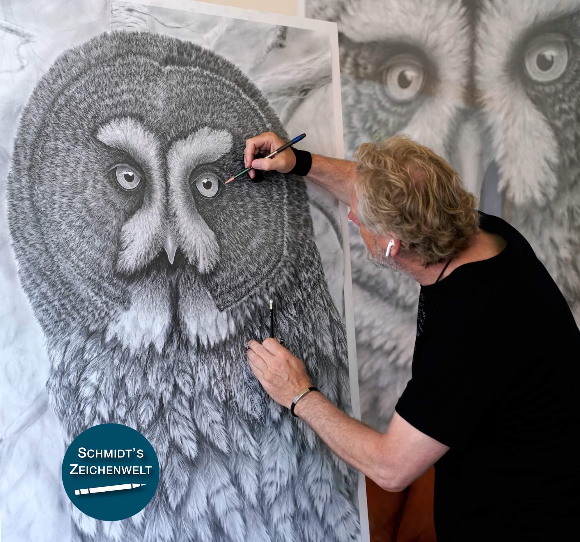 Bartkauz schwarz-weiss-Bleistiftzeichnung von Ralf Wilhelm Schmidt 